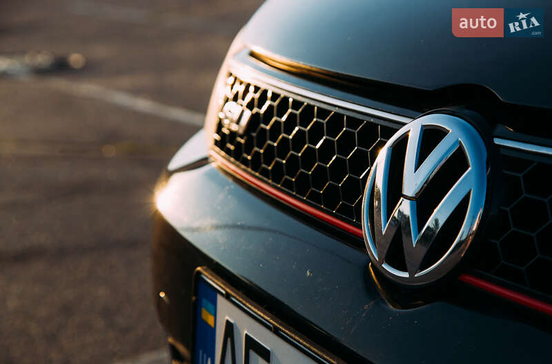 Седан Volkswagen Jetta 2011 в Дніпрі