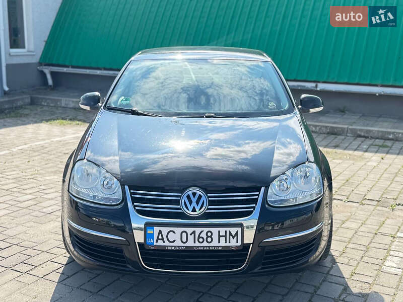 Седан Volkswagen Jetta 2009 в Харкові