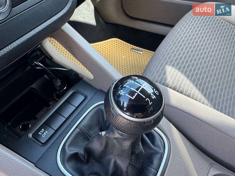 Седан Volkswagen Jetta 2009 в Харкові