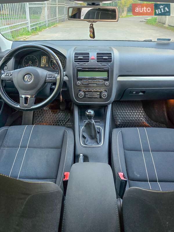 Седан Volkswagen Jetta 2009 в Вінниці