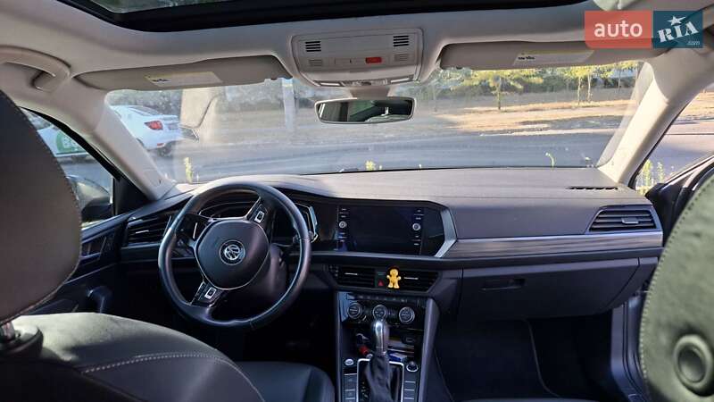 Седан Volkswagen Jetta 2018 в Каменском фото 63 Седан Volkswagen Jetta 2018 в Каменском