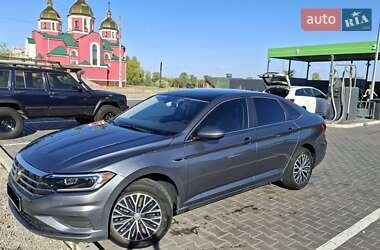 Седан Volkswagen Jetta 2018 в 