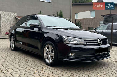 Седан Volkswagen Jetta 2016 в Торчині