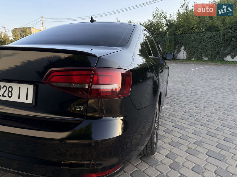 Седан Volkswagen Jetta 2016 в Івано-Франківську