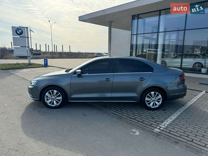 Седан Volkswagen Jetta 2016 в Ужгороді фото 8 Седан Volkswagen Jetta 2016 в Ужгороді