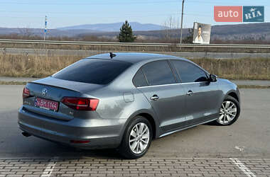 Седан Volkswagen Jetta 2016 в 