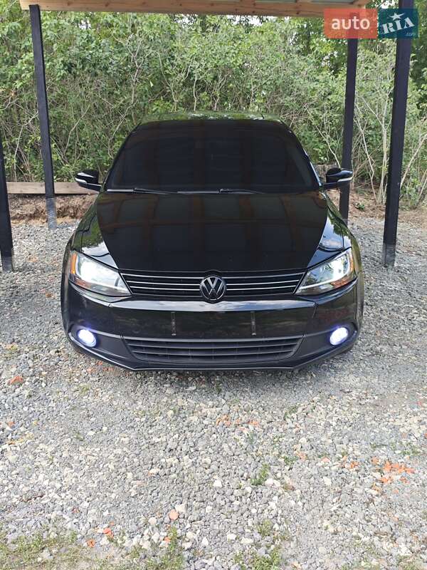 Седан Volkswagen Jetta 2012 в Змиеве фото 13 Седан Volkswagen Jetta 2012 в Змиеве