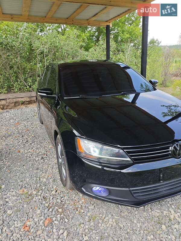 Седан Volkswagen Jetta 2012 в Змиеве фото 6 Седан Volkswagen Jetta 2012 в Змиеве