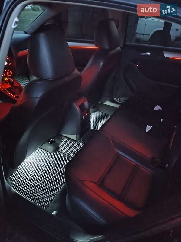 Седан Volkswagen Jetta 2012 в Змиеве фото 12 Седан Volkswagen Jetta 2012 в Змиеве