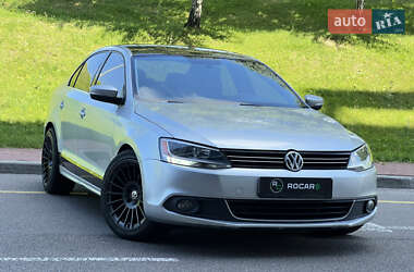 Седан Volkswagen Jetta 2010 в Киеве