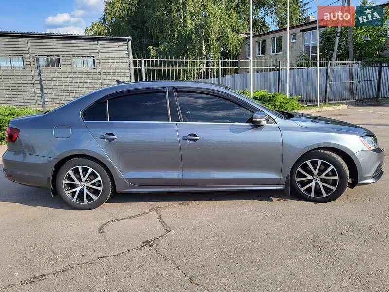 Седан Volkswagen Jetta 2017 в Сумах