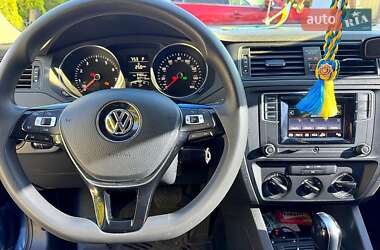 Седан Volkswagen Jetta 2016 в Харькове