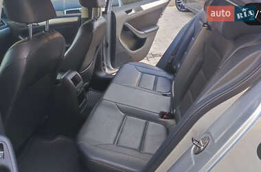 Седан Volkswagen Jetta 2014 в 
