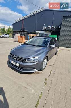Седан Volkswagen Jetta 2015 в Первомайську