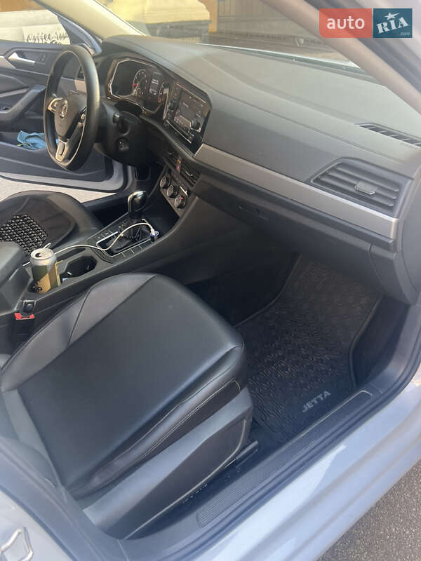 Седан Volkswagen Jetta 2018 в Барышевке