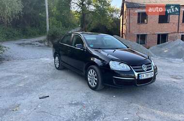 Седан Volkswagen Jetta 2010 в Хмельницком