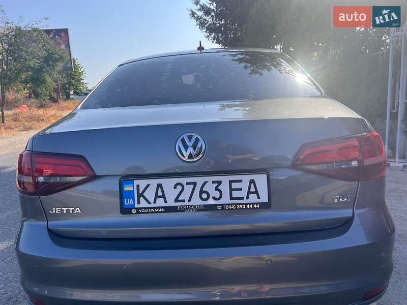 Седан Volkswagen Jetta 2016 в Киеве фото 28 Седан Volkswagen Jetta 2016 в Киеве