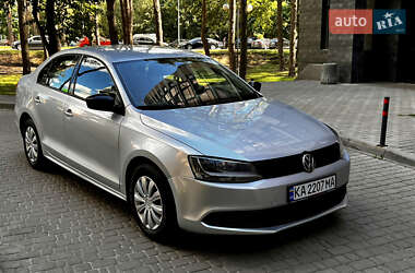 Седан Volkswagen Jetta 2013 в Киеве