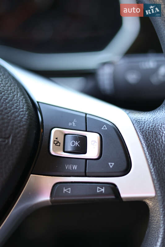 Седан Volkswagen Jetta 2018 в Львове