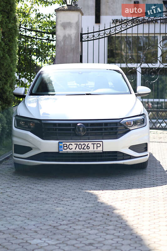 Седан Volkswagen Jetta 2018 в Львове