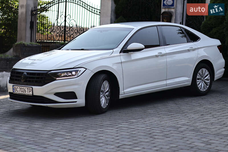 Седан Volkswagen Jetta 2018 в Львове