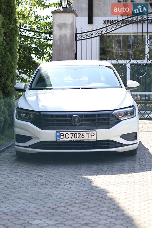 Седан Volkswagen Jetta 2018 в Львове