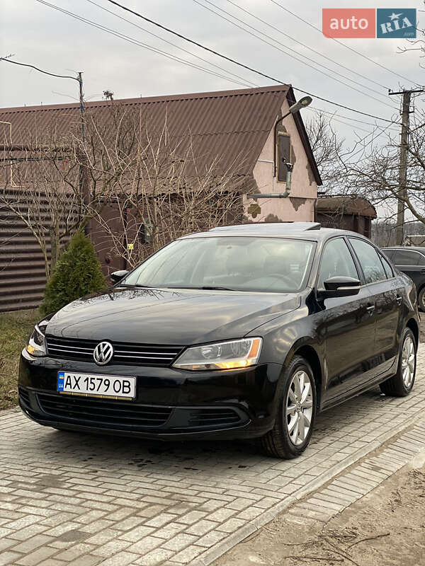 Седан Volkswagen Jetta 2011 в Харькове
