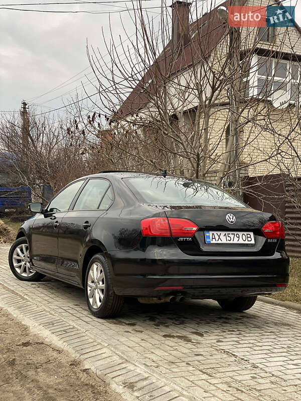 Седан Volkswagen Jetta 2011 в Харькове