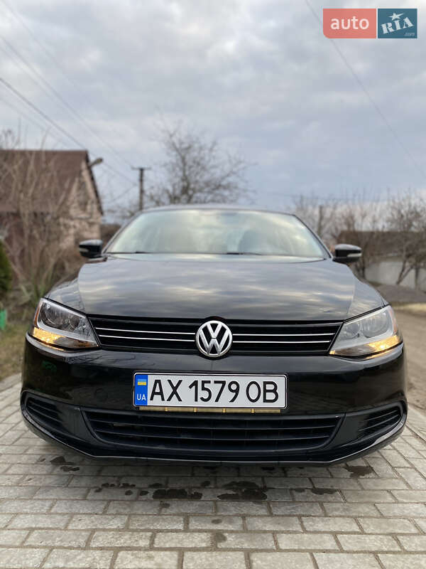 Седан Volkswagen Jetta 2011 в Харькове