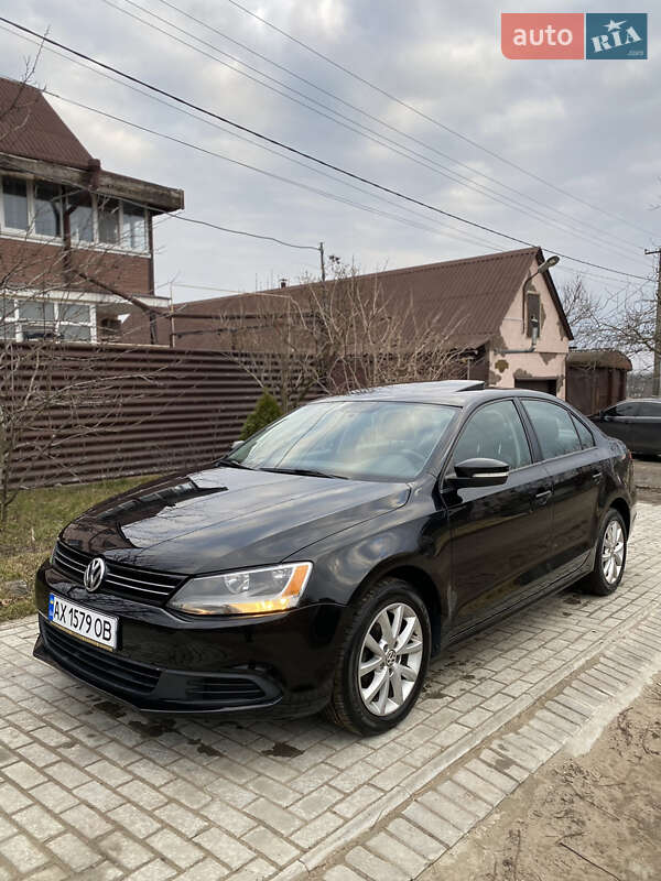 Седан Volkswagen Jetta 2011 в Харькове