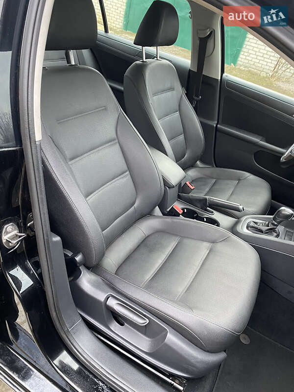 Седан Volkswagen Jetta 2011 в Харькове