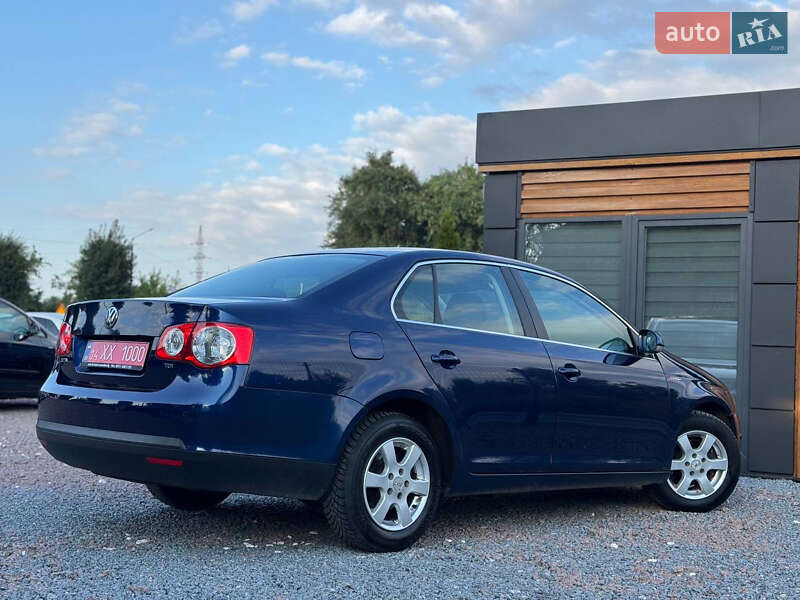 Седан Volkswagen Jetta 2010 в Дрогобыче