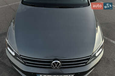 Седан Volkswagen Jetta 2016 в 