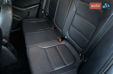 Седан Volkswagen Jetta 2016 в 