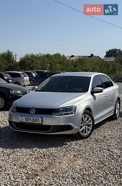 Седан Volkswagen Jetta 2014 в Кривому Розі
