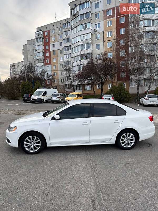 Седан Volkswagen Jetta 2011 в Києві