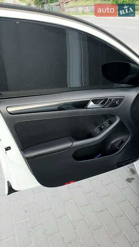 Седан Volkswagen Jetta 2016 в Тетієві фото 4 Седан Volkswagen Jetta 2016 в Тетієві