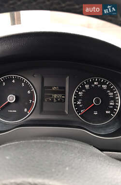 Седан Volkswagen Jetta 2013 в 