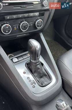 Седан Volkswagen Jetta 2013 в 