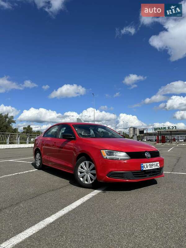 Седан Volkswagen Jetta 2012 в Києві
