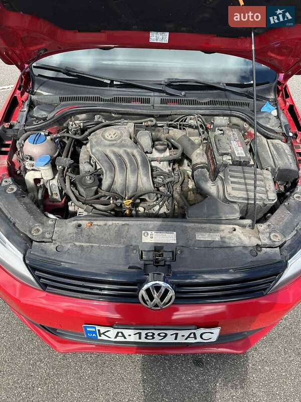 Седан Volkswagen Jetta 2012 в Києві