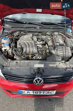 Седан Volkswagen Jetta 2012 в 