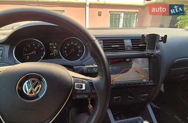 Седан Volkswagen Jetta 2015 в 