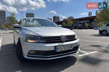 Седан Volkswagen Jetta 2016 в Києві