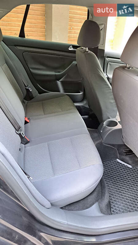 Седан Volkswagen Jetta 2007 в Виннице