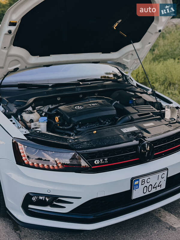 Седан Volkswagen Jetta 2017 в Кременчуці