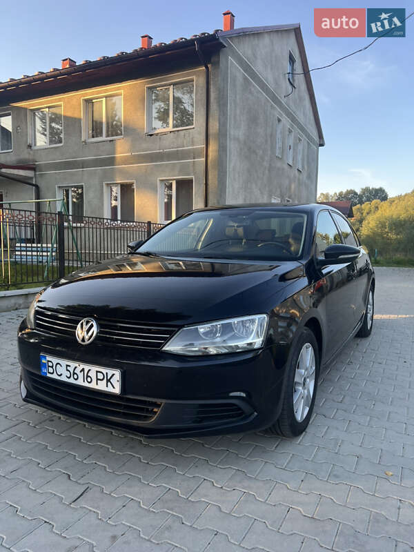 Volkswagen Jetta 2013