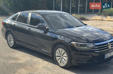 Седан Volkswagen Jetta 2018 в 