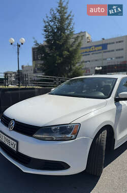 Седан Volkswagen Jetta 2010 в Харкові