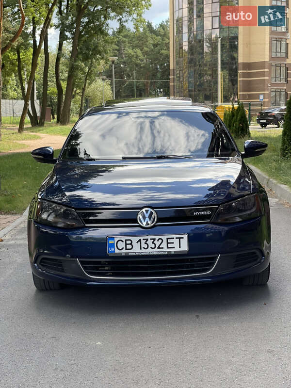 Седан Volkswagen Jetta 2013 в 